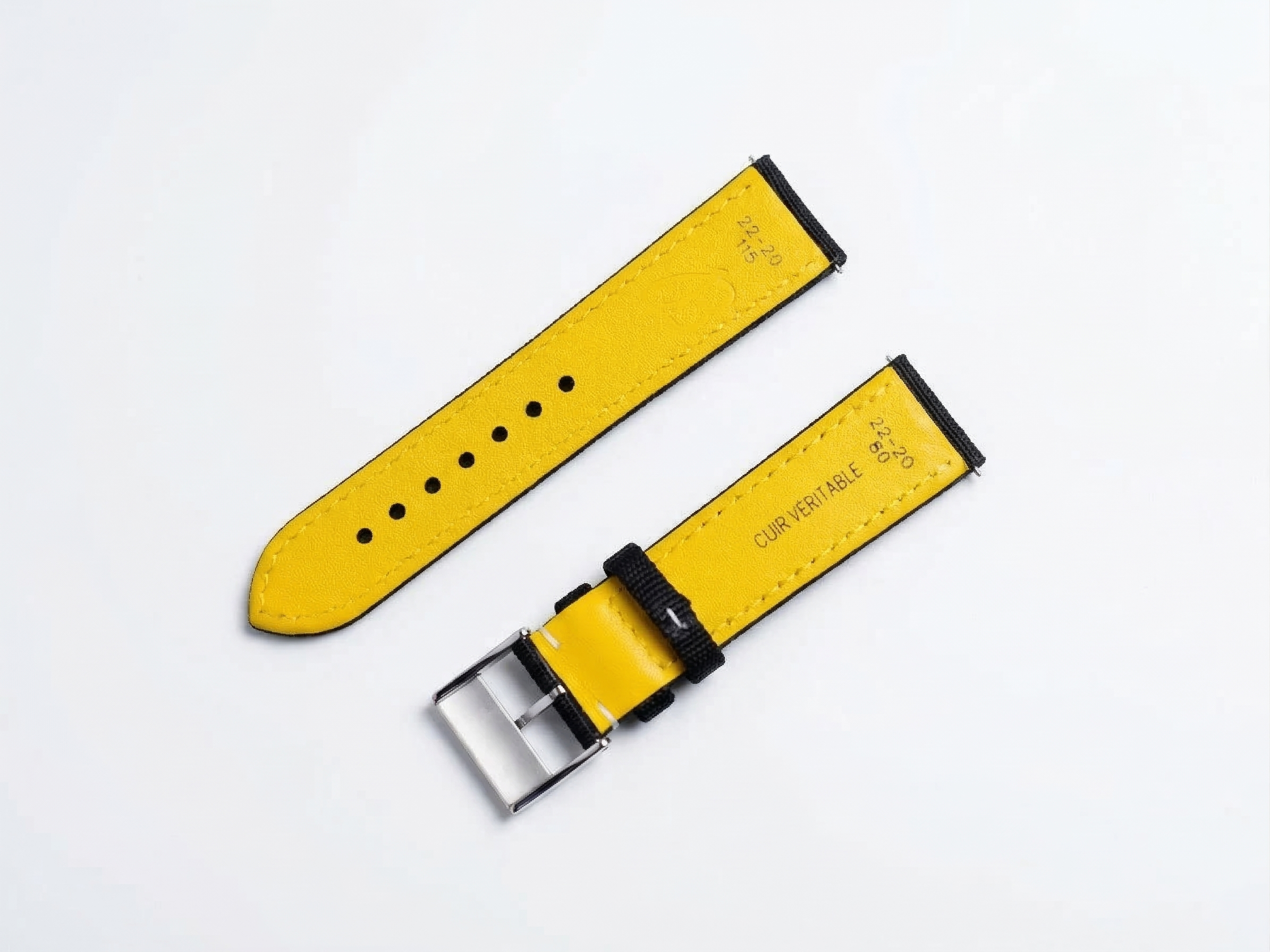 Avenger B01 Leather Strap | 22mm Military Calfskin